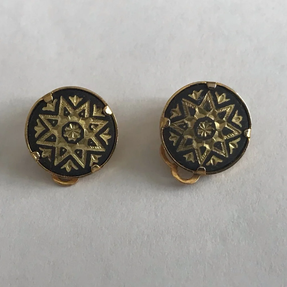 Vintage Damascene 18K Gold Inlay clip on Earrings Jewelry, Spain